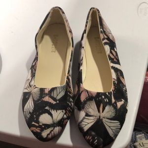 Baodexin NWOT Butterfly flats size 10